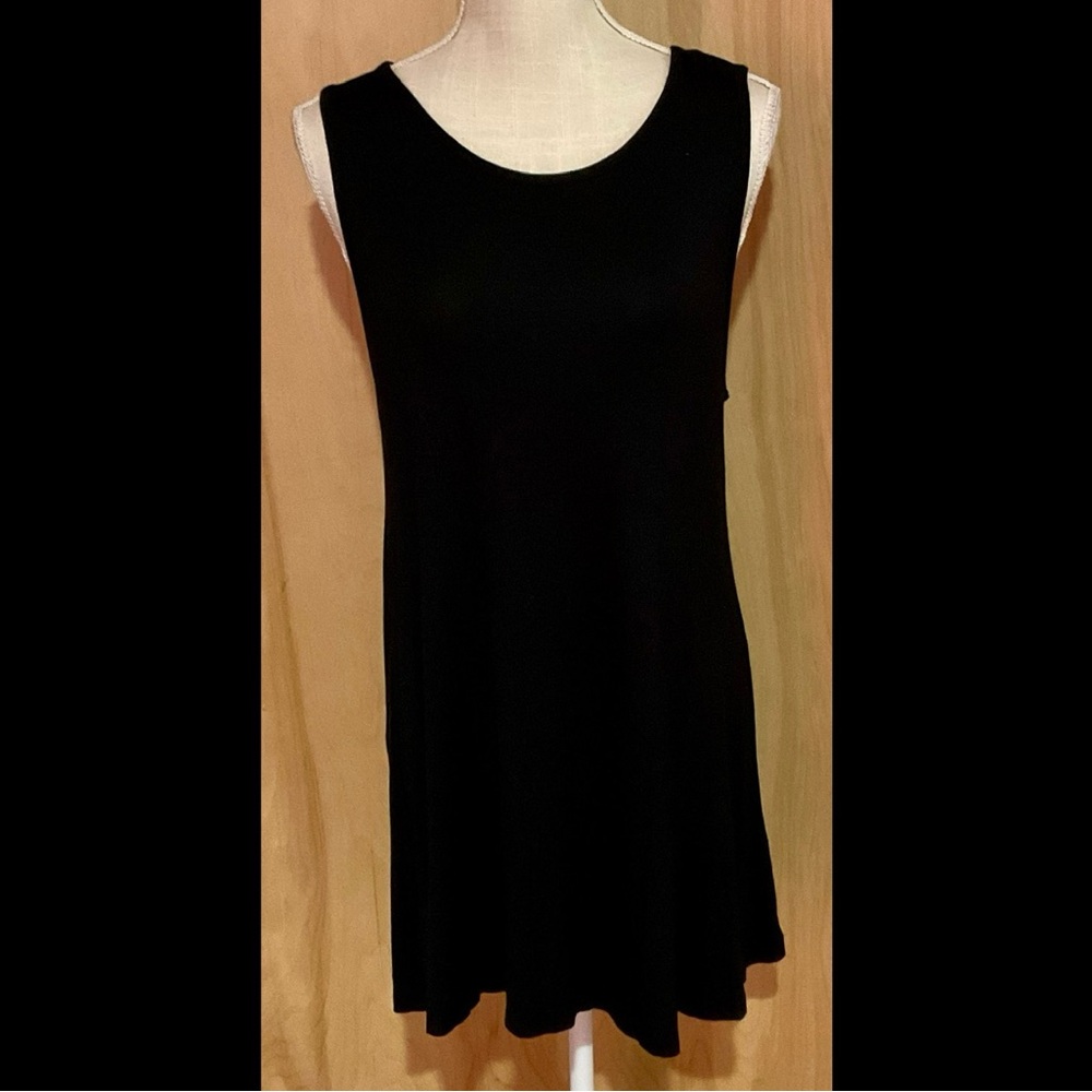 Active Collections Black Swing Tank Tunic - NWT